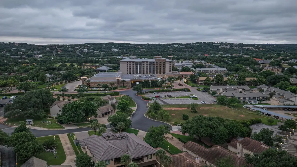 909 Red Sails Drive Horseshoe Bay TX 78657