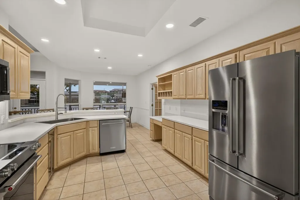 909 Red Sails Drive Horseshoe Bay TX 78657