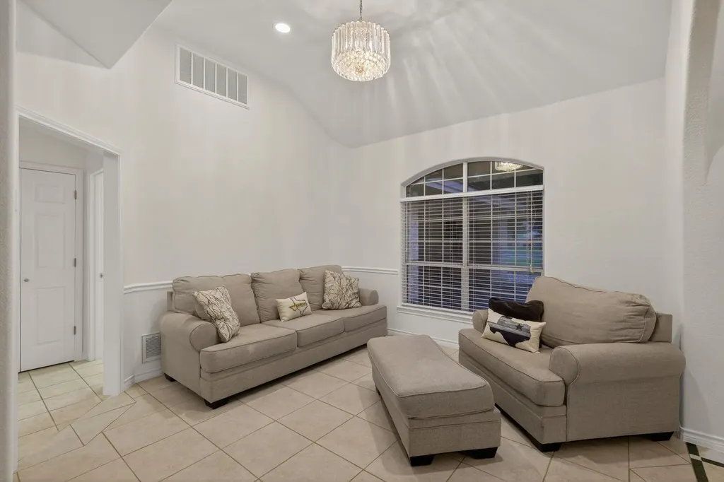 909 Red Sails Drive Horseshoe Bay TX 78657