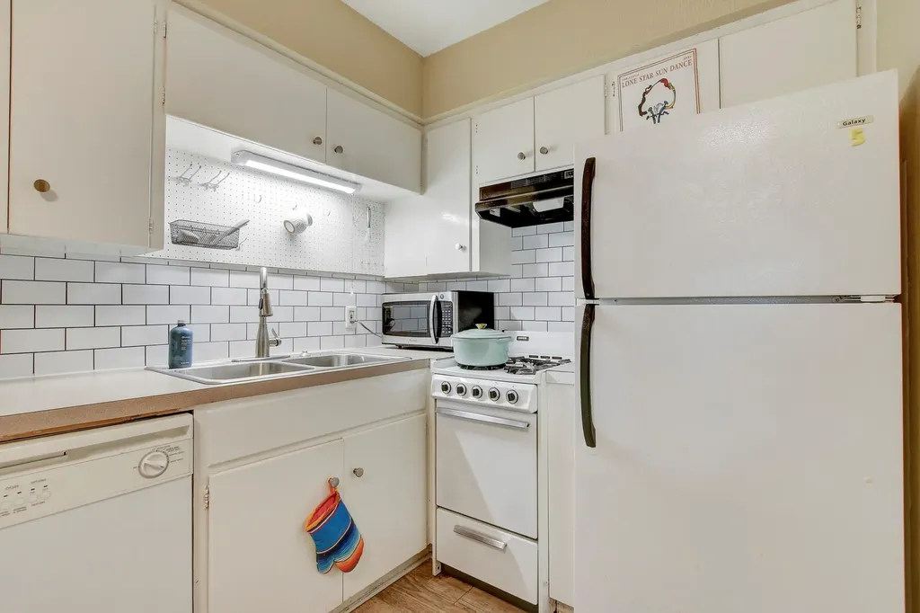 803 W 28th Street Austin TX 78705