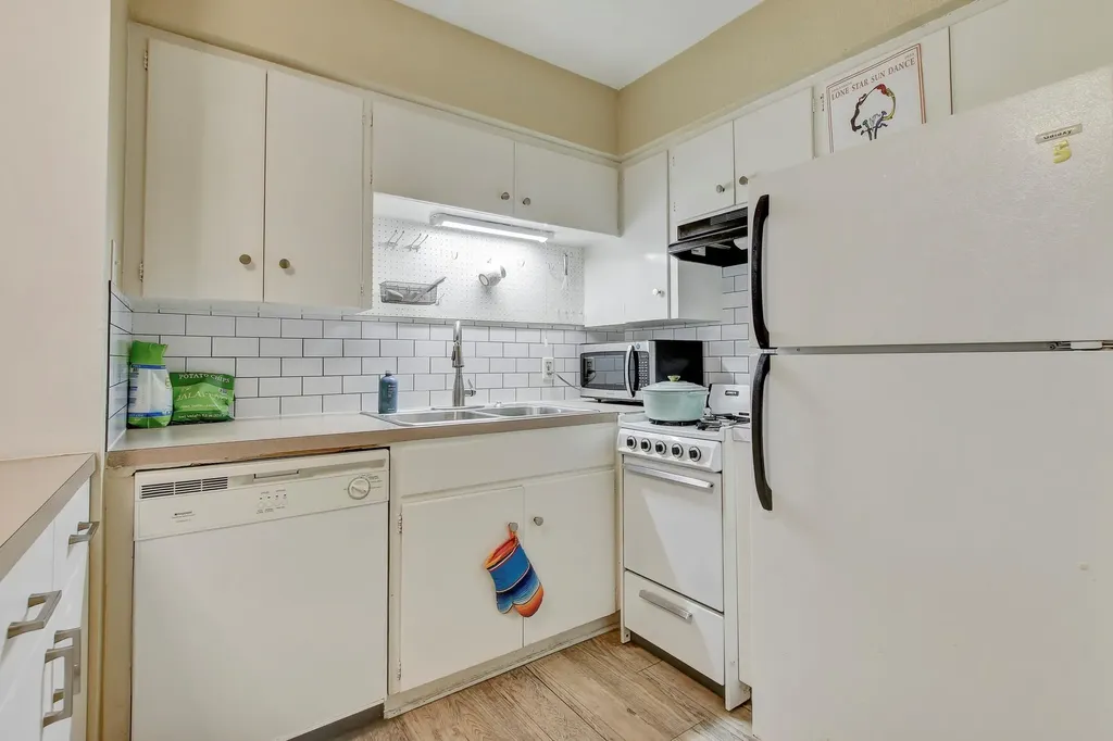 803 W 28th Street Austin TX 78705