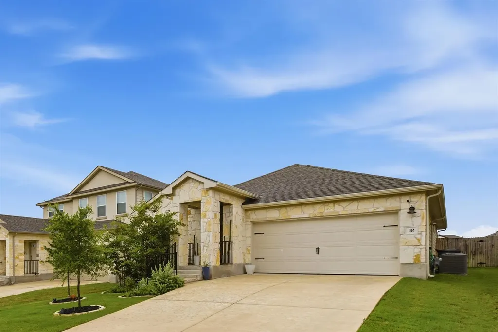 144 El Capitan Loop Dripping Springs TX 78620