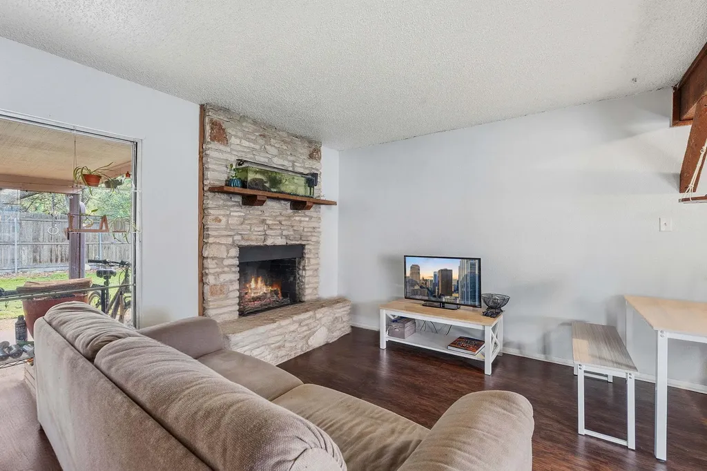 4008 Cima Serena Drive Austin TX 78759