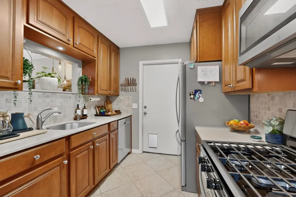 1306 Lawnmont Drive Round Rock TX 78664