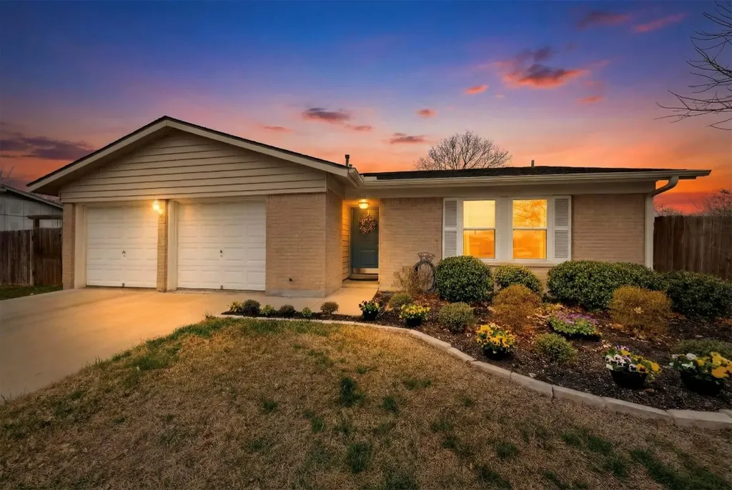 1306 Lawnmont Drive Round Rock TX 78664