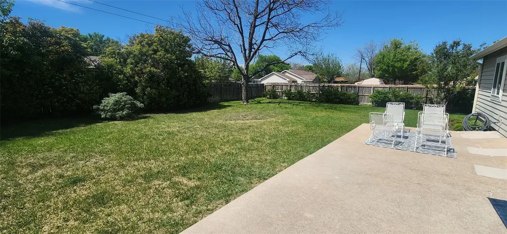 1306 Lawnmont Drive Round Rock TX 78664