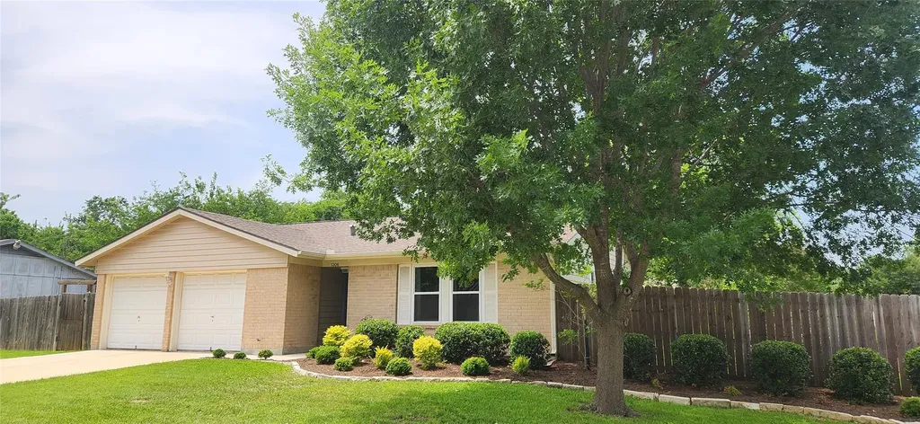 1306 Lawnmont Drive Round Rock TX 78664