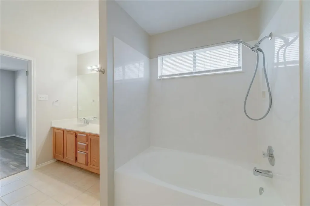 13460 Athens Trail Austin TX 78729