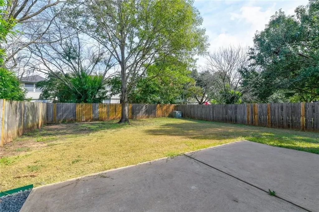 13460 Athens Trail Austin TX 78729