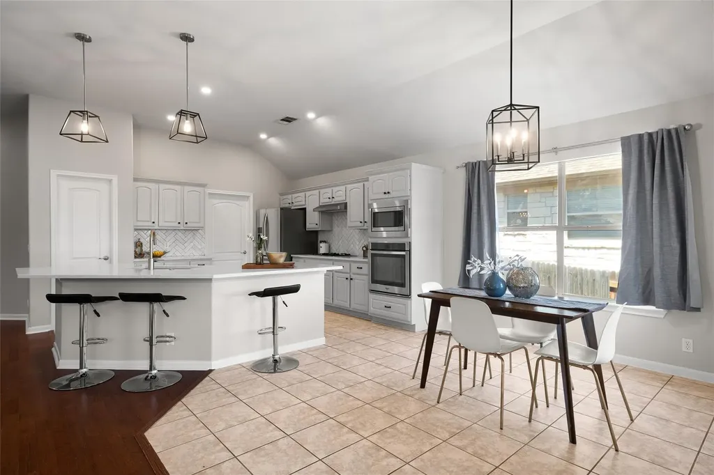 100 Stratton Court Austin TX 78737