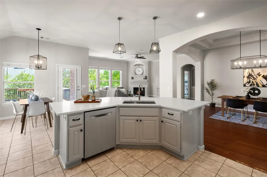 100 Stratton Court Austin TX 78737