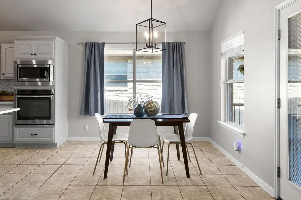 100 Stratton Court Austin TX 78737