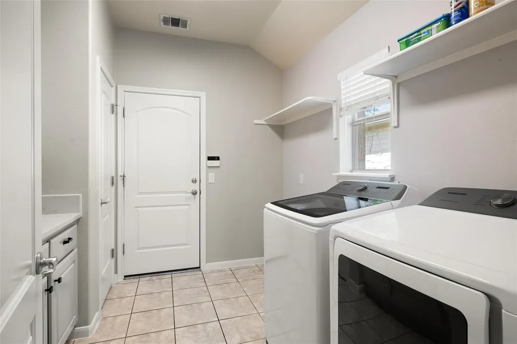 100 Stratton Court Austin TX 78737