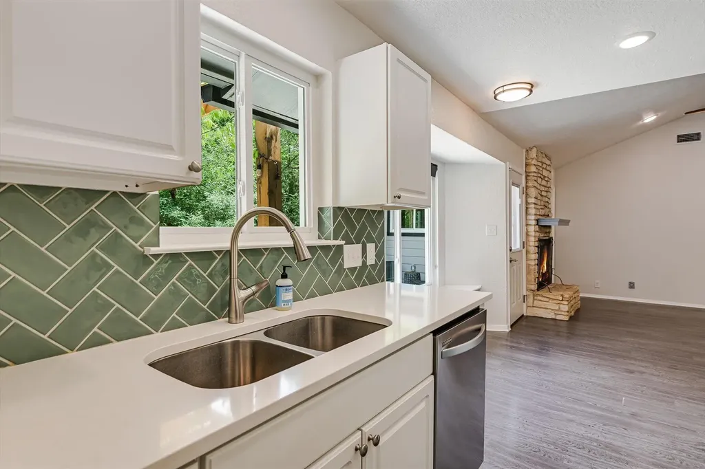 3203 Santa Fe Drive Austin TX 78741
