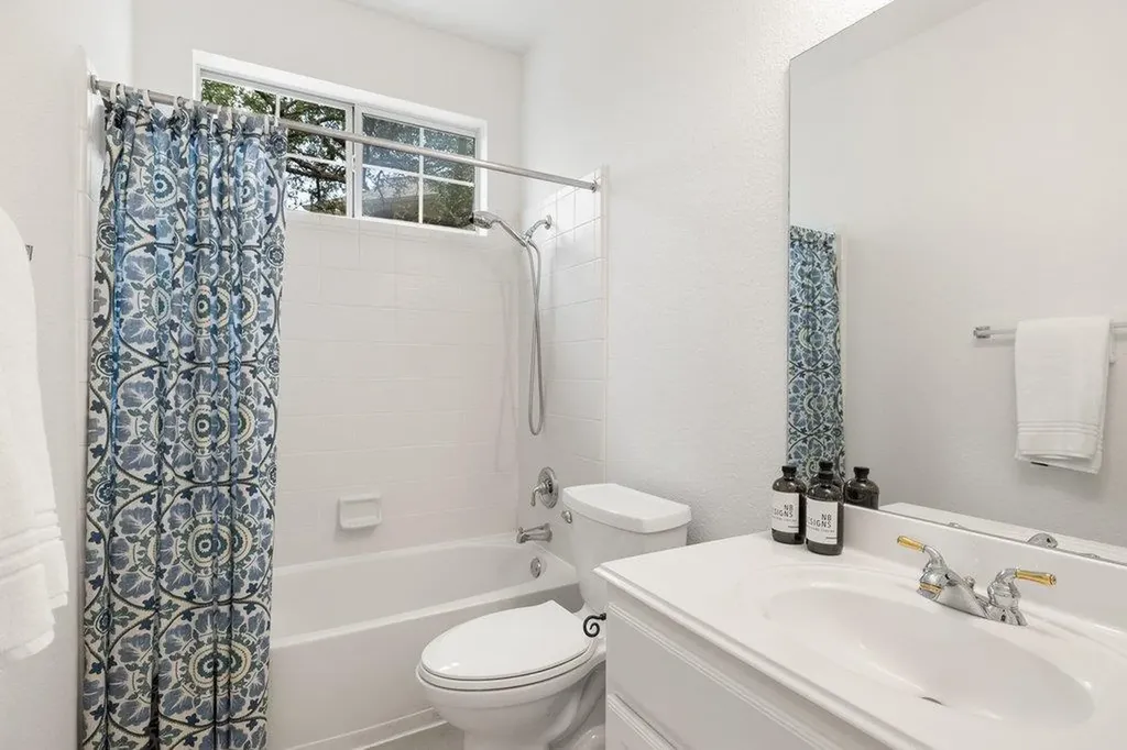 12217 Lake Stone Drive Austin TX 78738