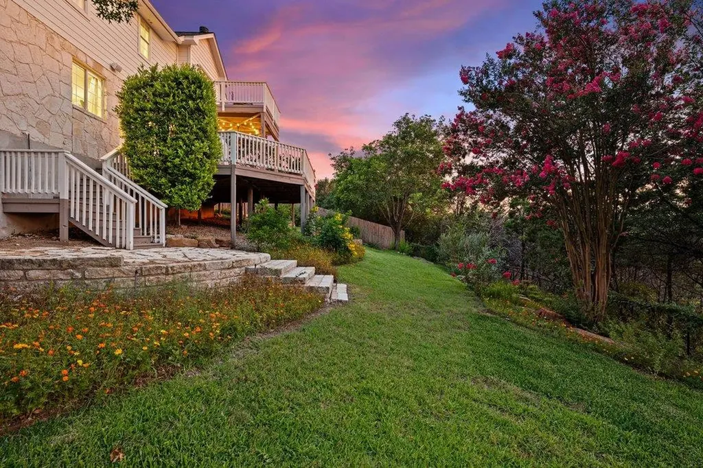 12217 Lake Stone Drive Austin TX 78738