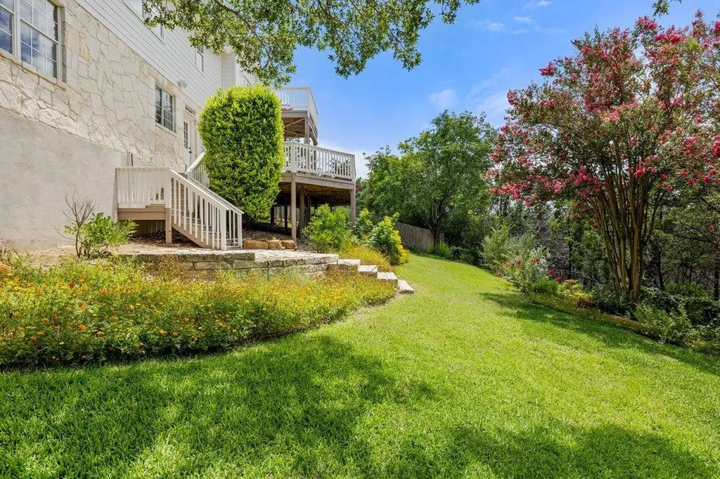 12217 Lake Stone Drive Austin TX 78738