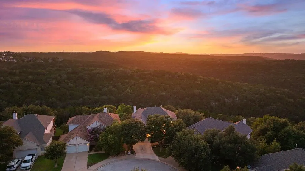 12217 Lake Stone Drive Austin TX 78738
