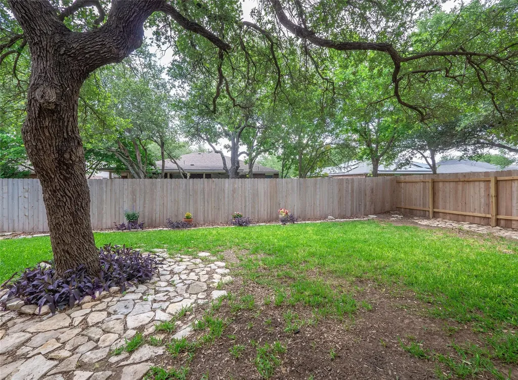 3213 Foothills Trail Round Rock TX 78681
