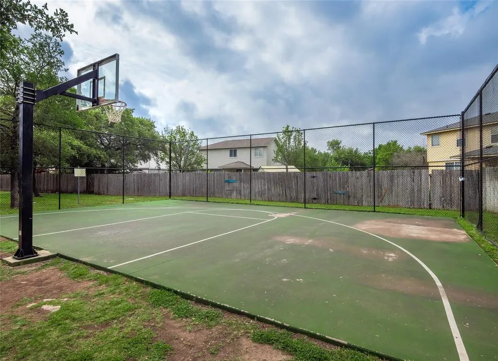 3213 Foothills Trail Round Rock TX 78681