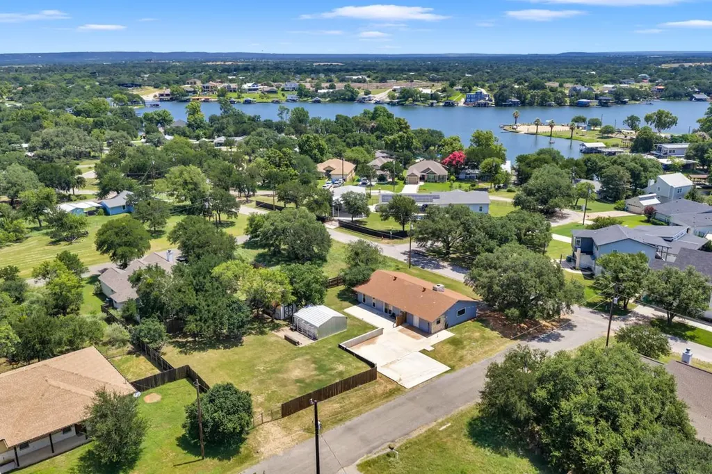 2208 Belaire Drive Granite Shoals TX 78654