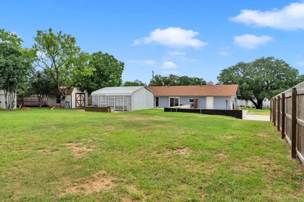 2208 Belaire Drive Granite Shoals TX 78654