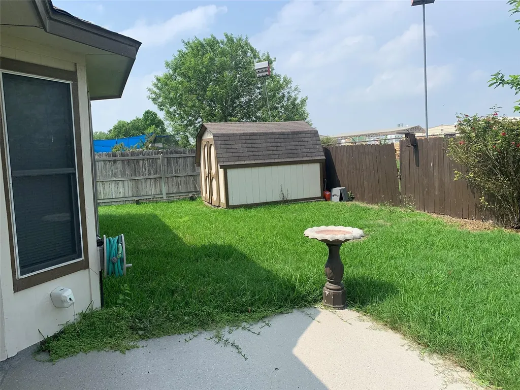 150 Elmer Cove Kyle TX 78640