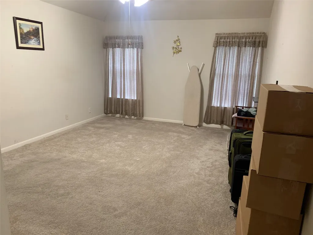 150 Elmer Cove Kyle TX 78640