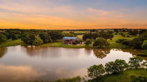 646 Victor Eckhardt Road Fredericksburg TX 78624