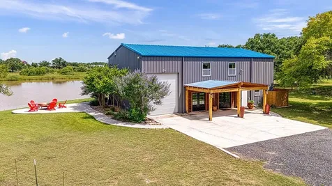 646 Victor Eckhardt Road Fredericksburg TX 78624
