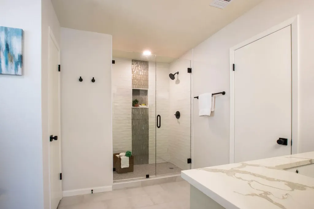5505 Porsche Lane Austin TX 78749