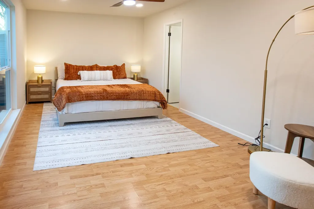 5505 Porsche Lane Austin TX 78749