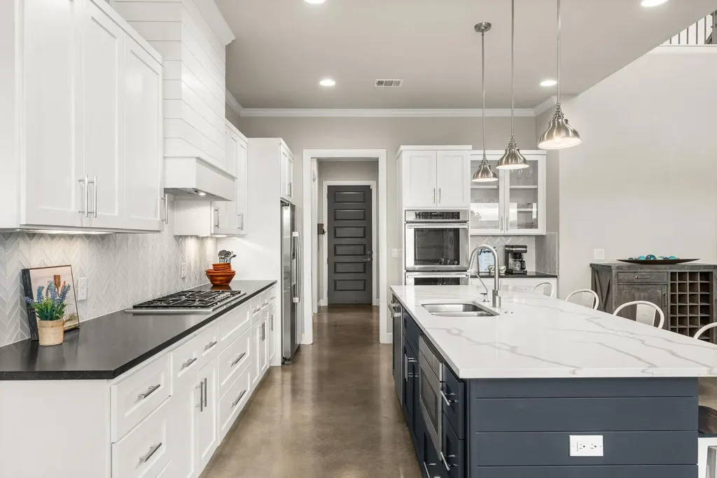 202 Clearwater Drive Kingsland TX 78639