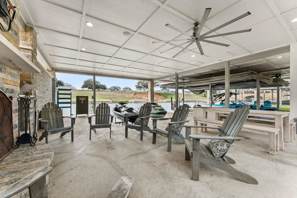 202 Clearwater Drive Kingsland TX 78639