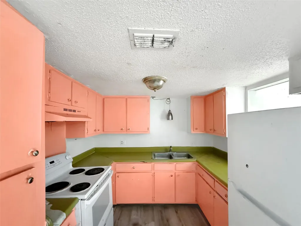 8611 Putnam Drive Austin TX 78757