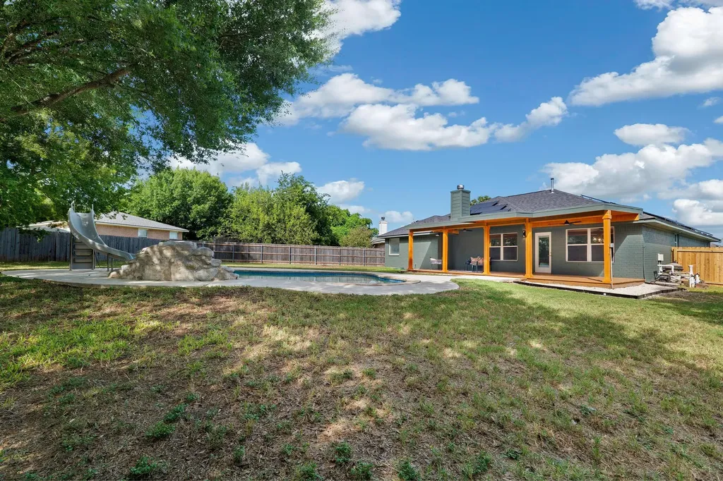 613 Sweetgum Lane Round Rock TX 78664