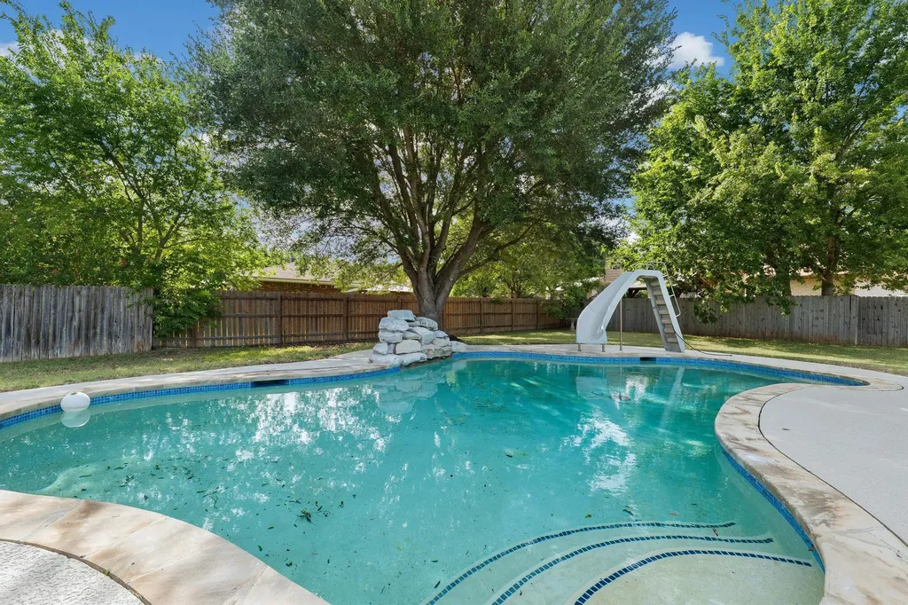 613 Sweetgum Lane Round Rock TX 78664