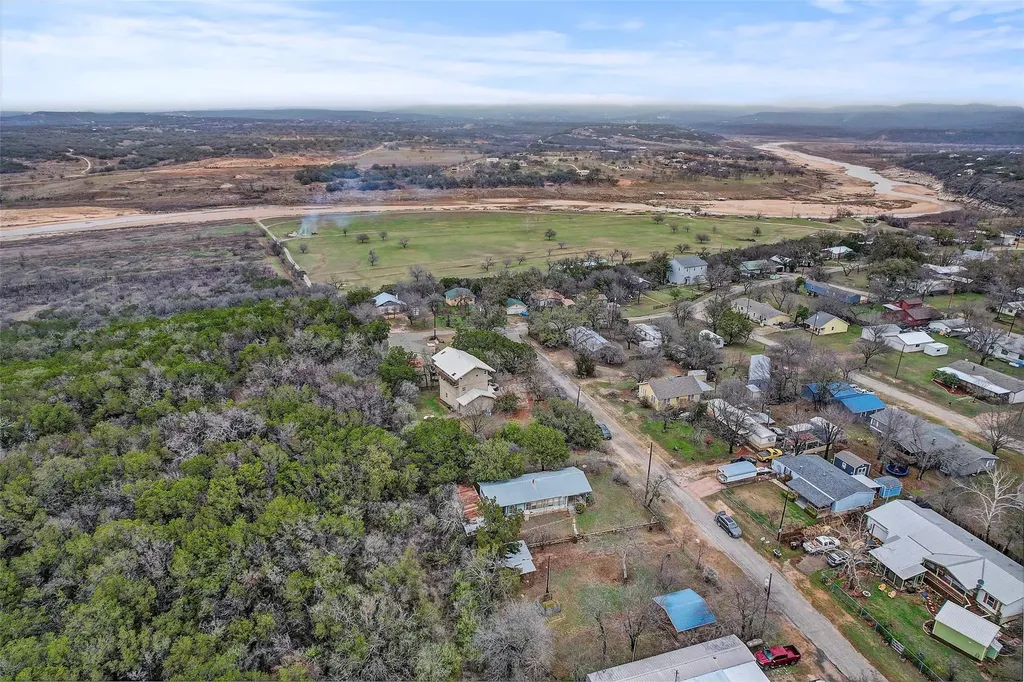 205 Singleton Drive Spicewood TX 78669