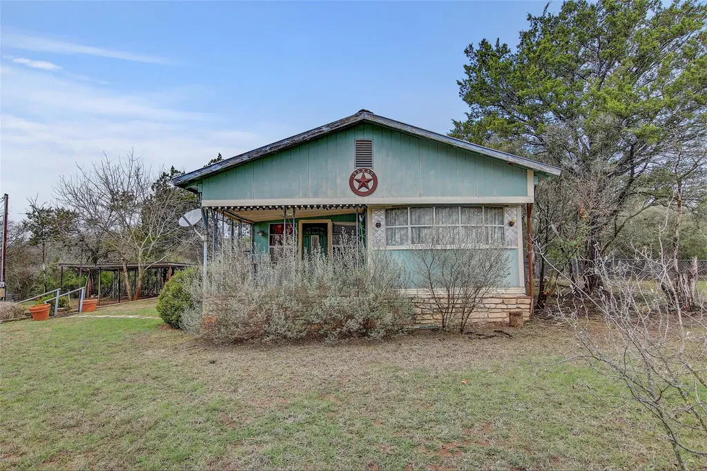 205 Singleton Drive Spicewood TX 78669