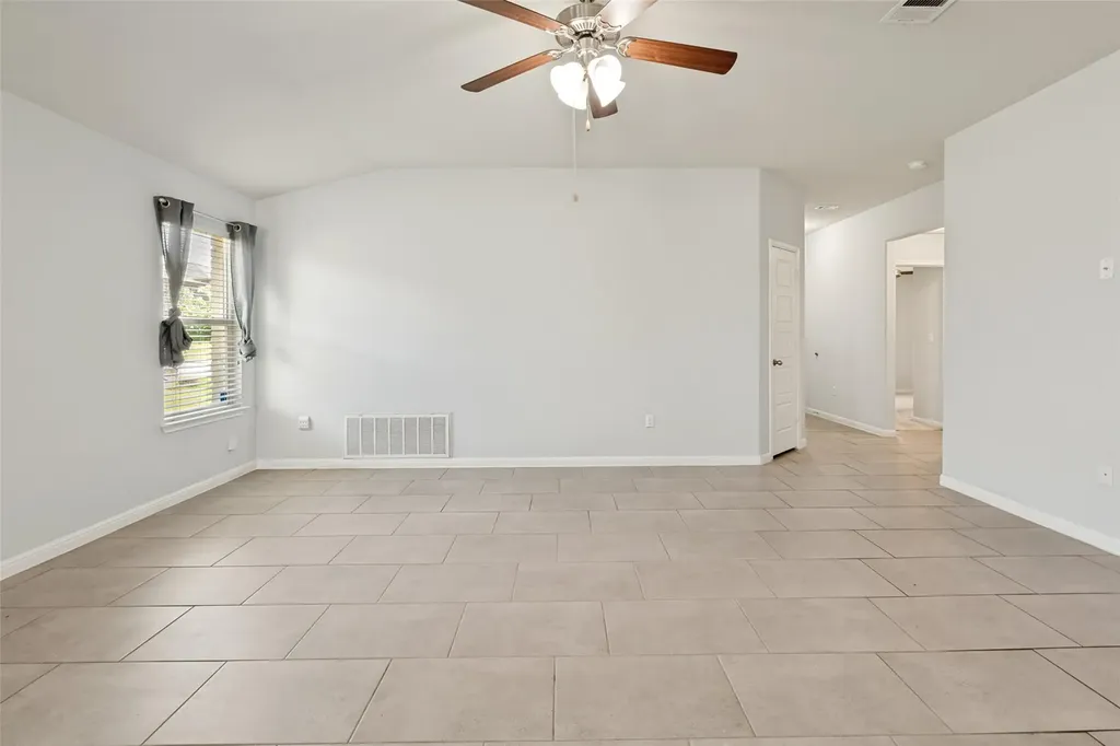 113 Screech Owl Drive Kyle TX 78640