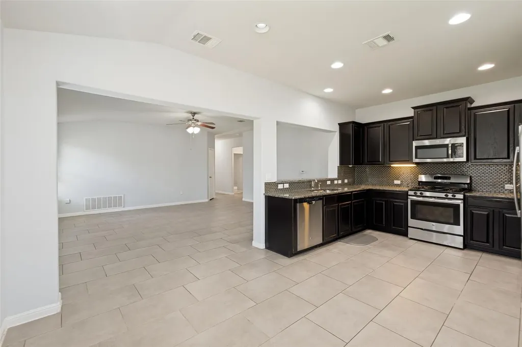 113 Screech Owl Drive Kyle TX 78640