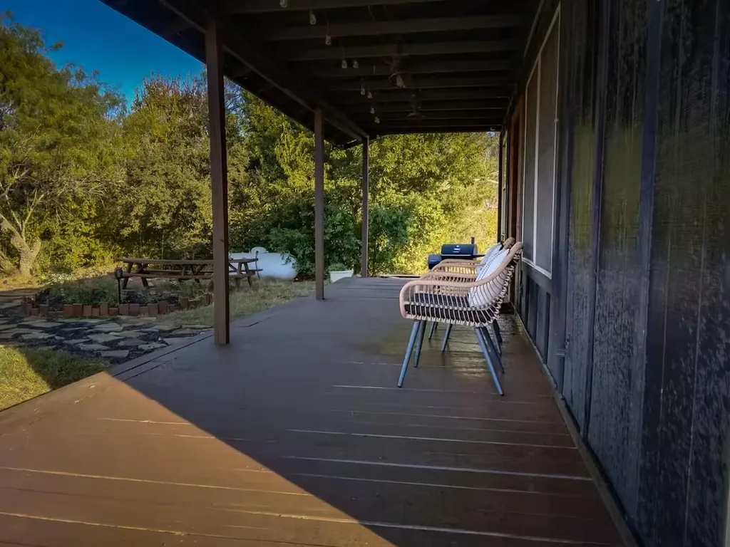 16107 Fagerquist Road Del Valle TX 78617