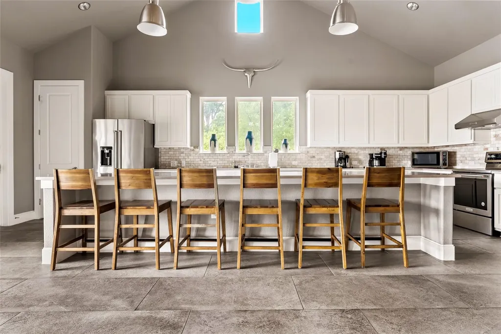 804 Indian Hawthorne Drive Georgetown TX 78628