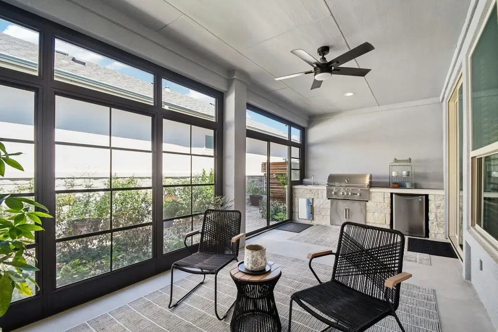 804 Indian Hawthorne Drive Georgetown TX 78628