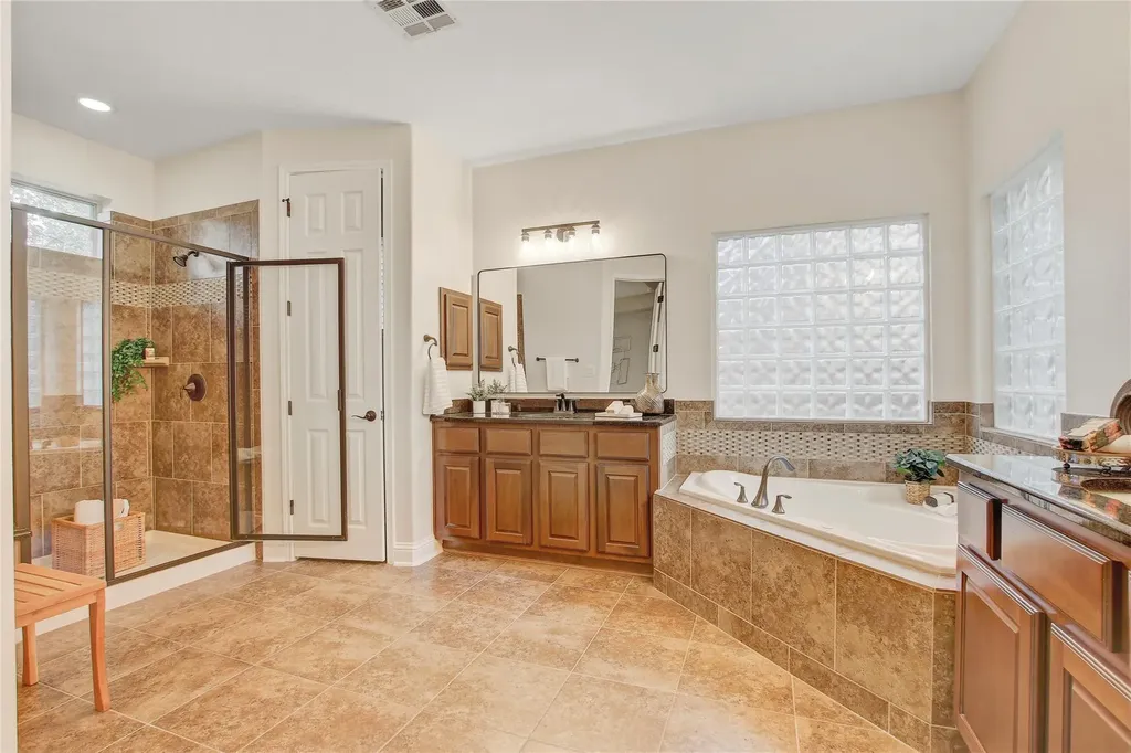 6613 Mitra Drive Austin TX 78739