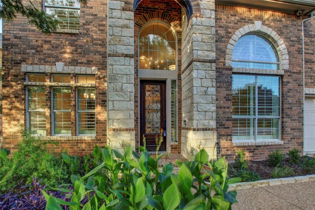 6613 Mitra Drive Austin TX 78739