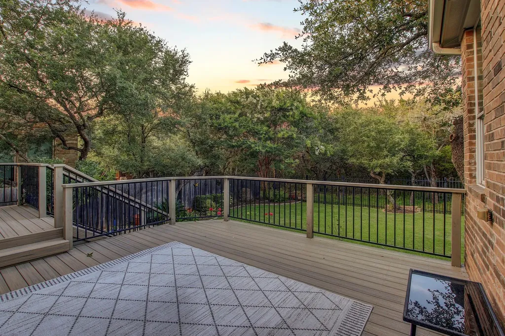 6613 Mitra Drive Austin TX 78739