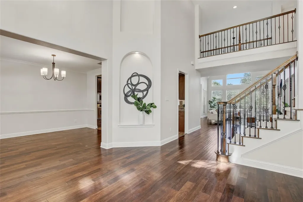 6613 Mitra Drive Austin TX 78739