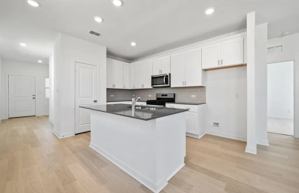 210 Golden Bell Way Buda TX 78610