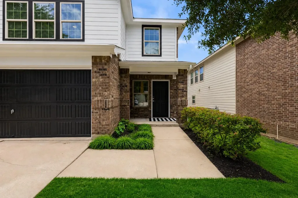 10209 Deer Chase Trail Austin TX 78747